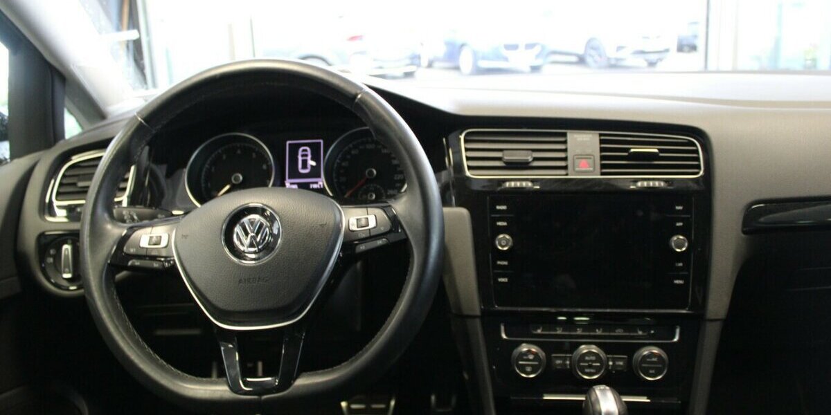 VW Golf 1.0 TSI DSG Comfortline 42.785 km 13.980 &euro; Euskirchen 53881