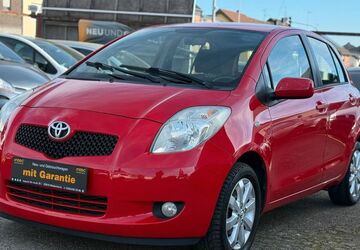 Toyota Yaris 136.000 km 2.990 &euro; Euskirchen 53881