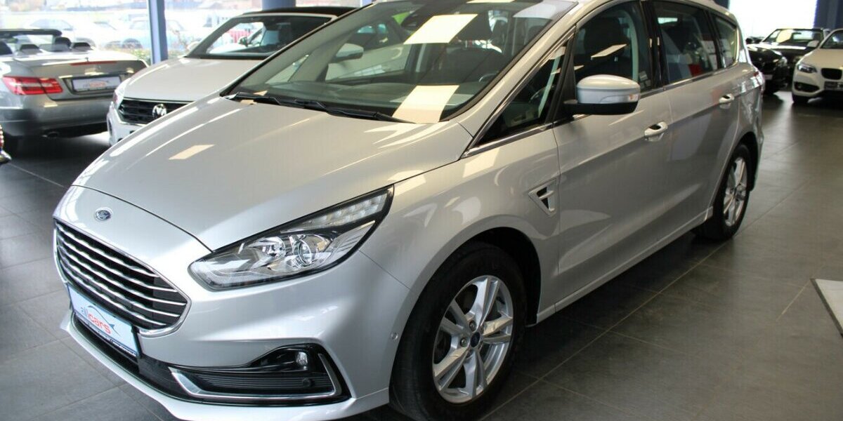 Ford S-Max 2.5 Duratec FHEV TITANIUM -AHK - 97.950 km 22.980 &euro; Euskirchen 53881