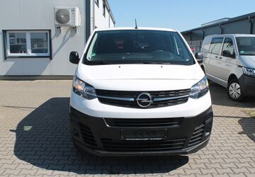 Opel Vivaro 241.992 km 12.950 &euro; Euskirchen 53879