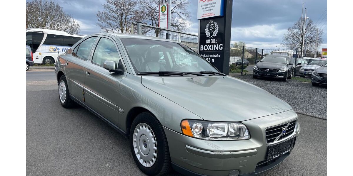 Volvo S60 180.000 km 3.990 &euro; Wesseling - Köln 50389
