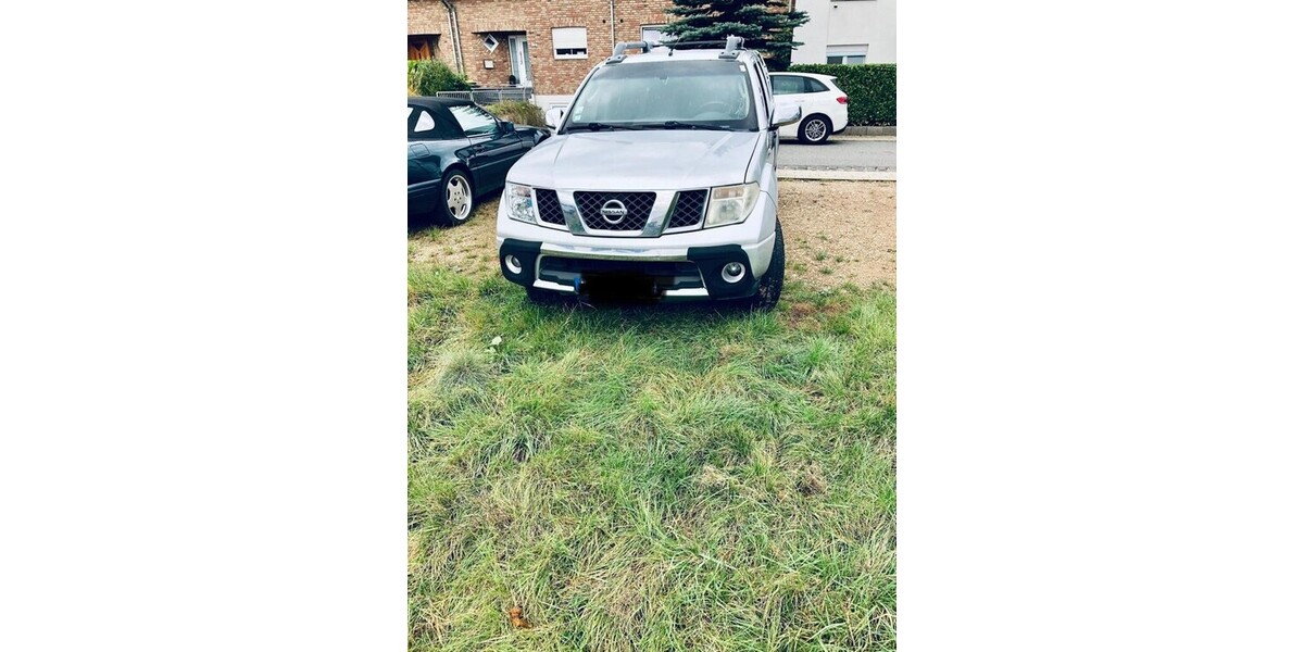 Nissan Navara 311.000 km 6.000 &euro; Düren 52349