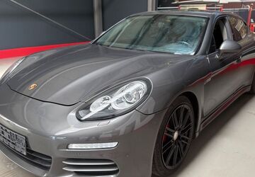 Porsche Panamera 105.300 km 23.990 &euro; Niederkassel 53859