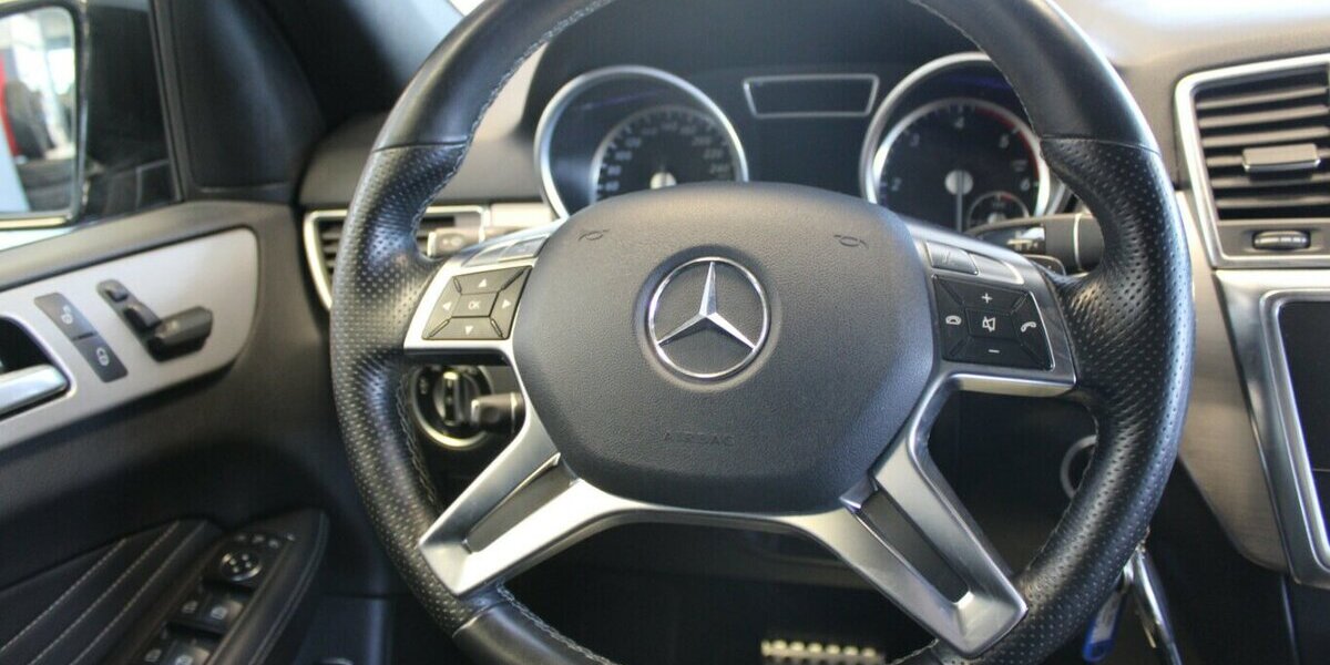 Mercedes-Benz ML 350 BlueTec 4MATIC 7G-TRONIC 130.815 km 19.980 &euro; Euskirchen 53881