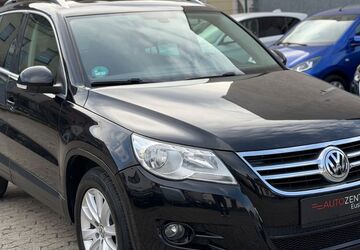 VW Tiguan 195.435 km 5.900 &euro; Euskirchen 53879