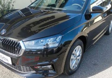 Skoda Fabia 8.750 km 23.950 &euro; Bonn 53119