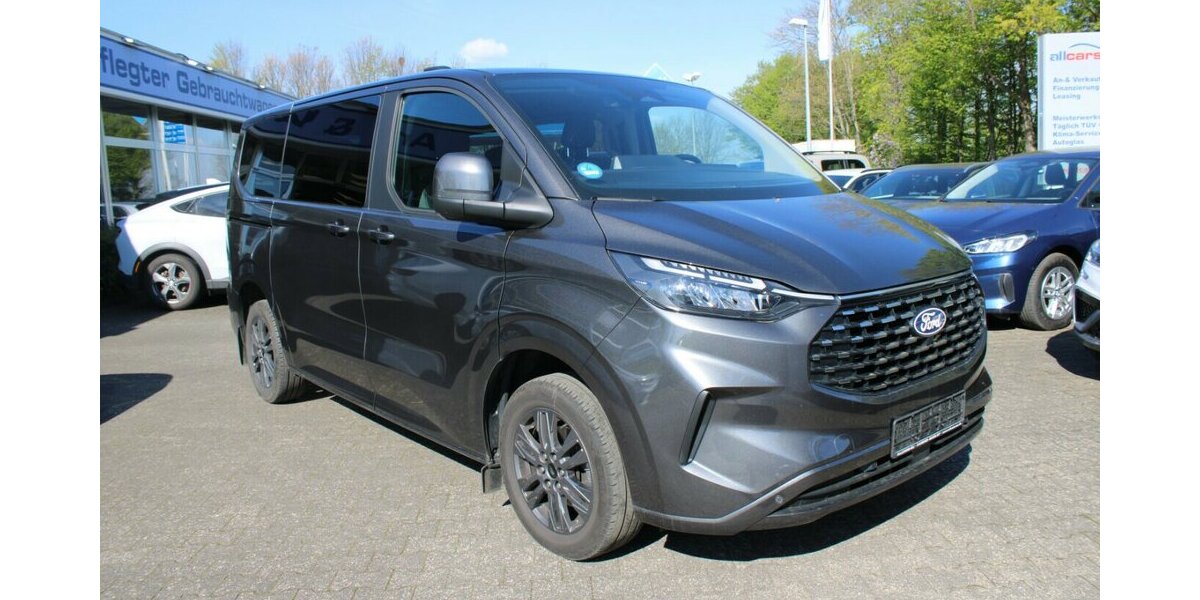 Ford Tourneo Custom 320 L1H1 VA Titanium - 8-Sitzer - 41.414 km 39.980 &euro; Euskirchen 53881