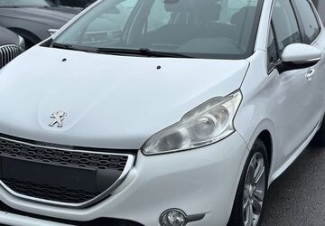 Peugeot 208 94.000 km 6.500 &euro; Rheinbach 53359
