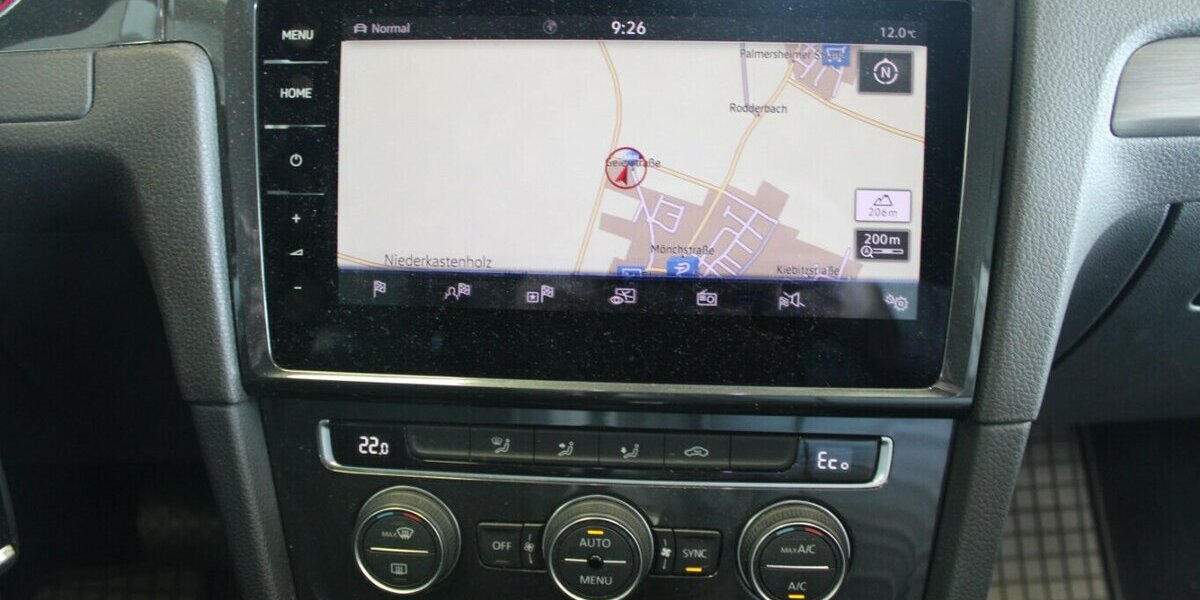 VW e-Golf 51.670 km 13.980 &euro; Euskirchen 53881