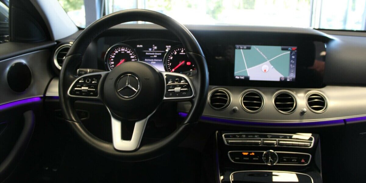 Mercedes-Benz E 300 e 9G-TRONIC Avantgarde 86.739 km 26.480 &euro; Euskirchen 53881