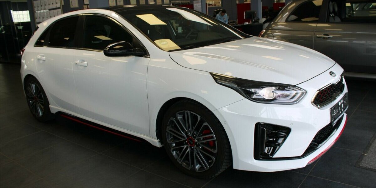 Kia ceed 1.6 GT-Line - Panorama - 105.831 km 19.980 &euro; Euskirchen 53881