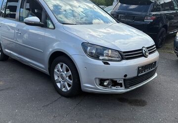 VW Touran 205.613 km 3.250 &euro; bonn 53175