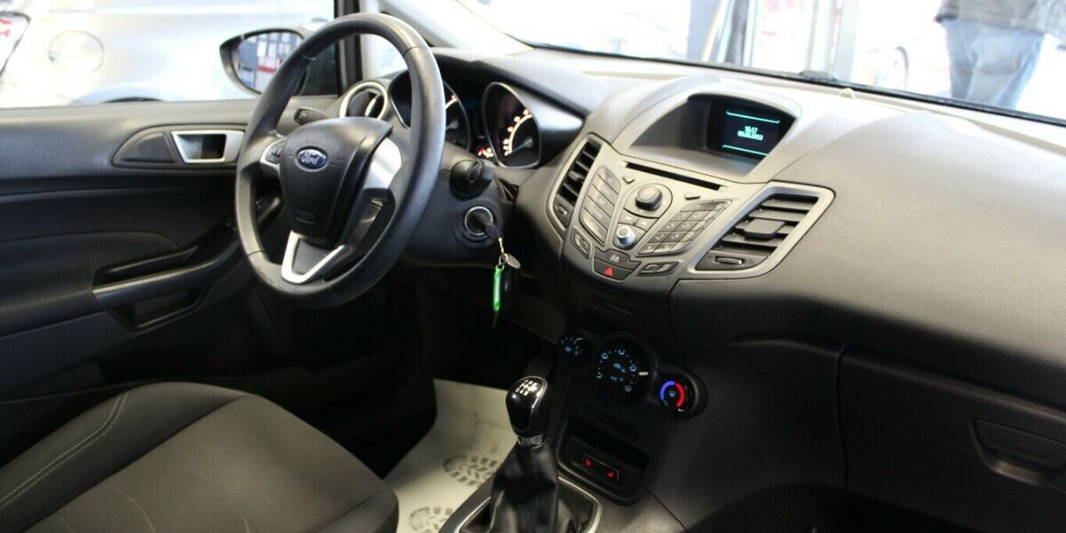 Ford Fiesta 1.25 Champions Edition 68.715 km 6.980 &euro; Euskirchen 53881