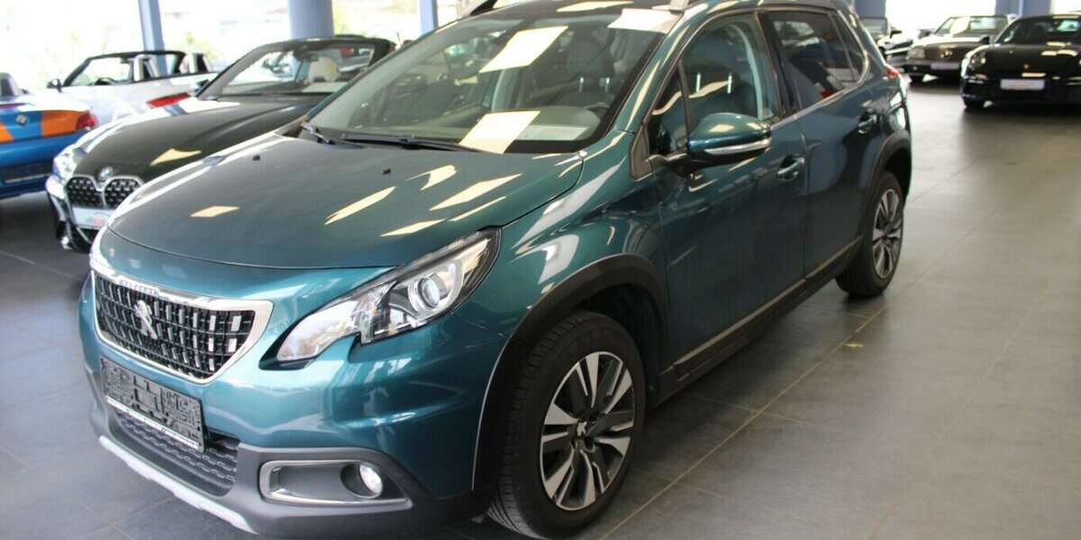 Peugeot 2008 PureTech 110 GPF EA T6 Allure 119.082 km 10.780 &euro; Euskirchen 53881