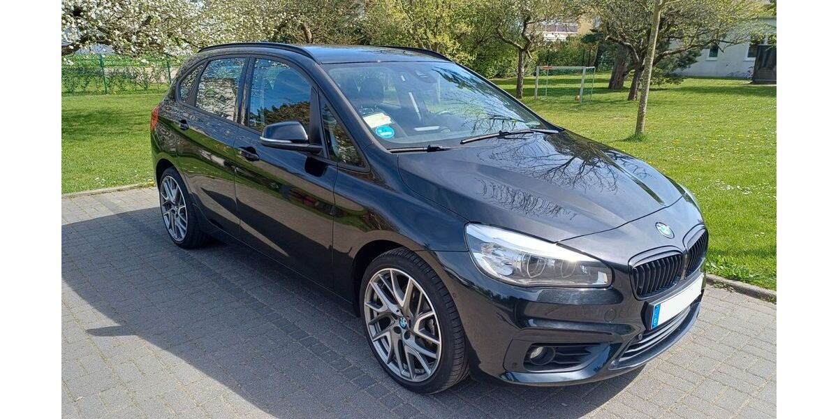 BMW 218 Active Tourer 77.500 km 15.200 &euro; Bonn 53177