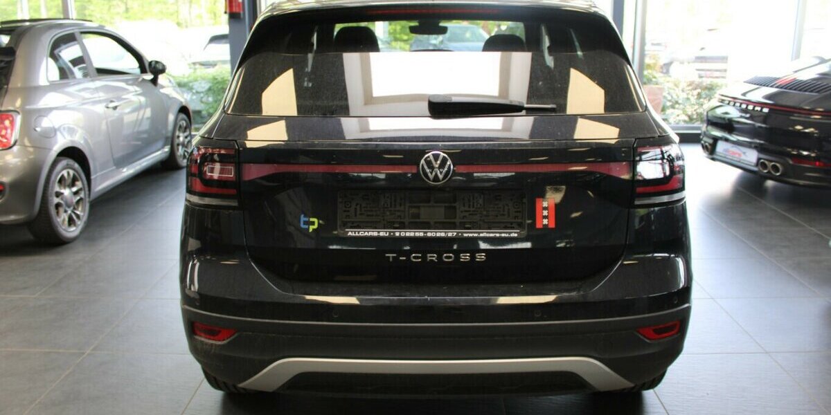 VW T-Cross 1.5 TSi ACT OPF DSG Active 151.158 km 14.980 &euro; Euskirchen 53881