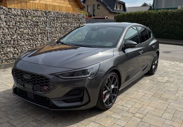 Ford Focus 24.000 km 33.999 &euro; Zülpich 53909