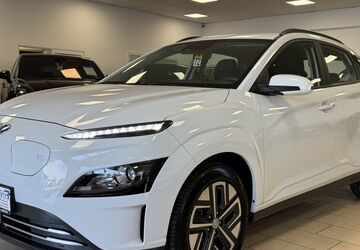Hyundai KONA 28.432 km 17.400 &euro; Bonn 53227