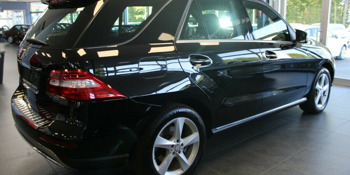 Mercedes-Benz ML 350 BlueTec 4MATIC 7G-TRONIC 130.815 km 19.980 &euro; Euskirchen 53881