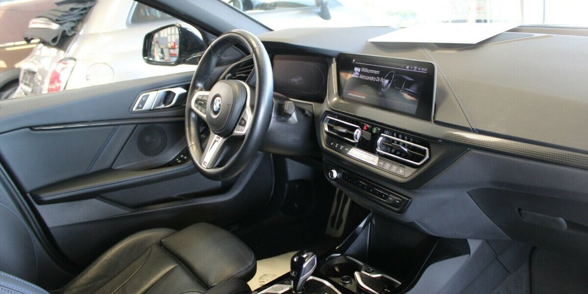 BMW M135 M135i xDrive - Leder - Navi - LED - 77.220 km 27.980 &euro; Euskirchen 53881
