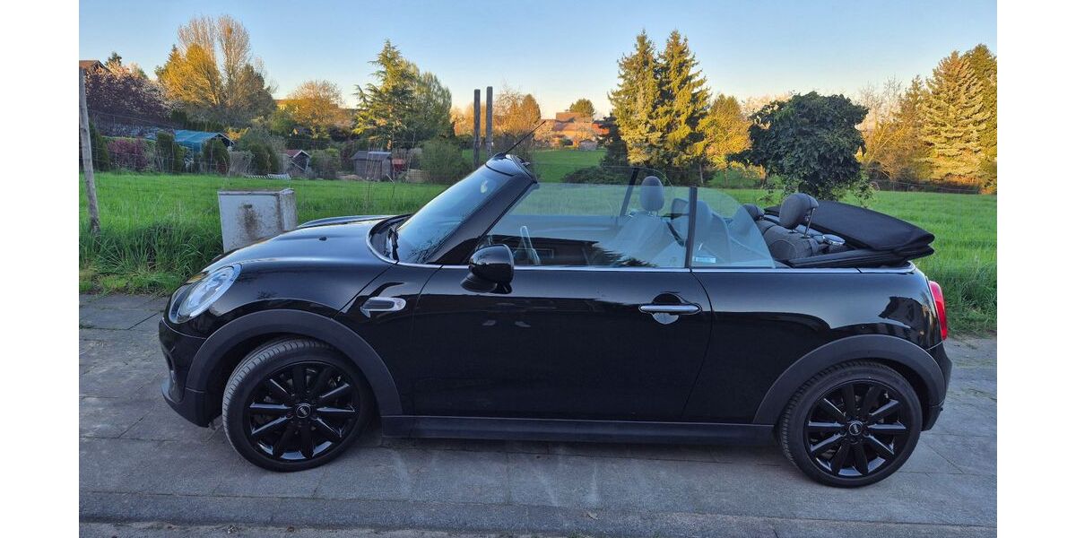 Mini Cooper Cabrio 90.000 km 11.999 &euro; Bonn 53121
