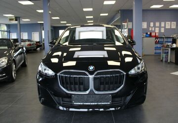 BMW 218 Active Tourer 47.536 km 21.980 &euro; Euskirchen 53881