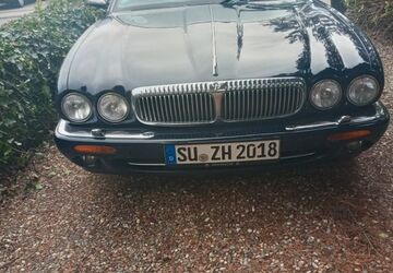Jaguar Daimler 127.000 km 23.900 &euro; Niederkassel 53859