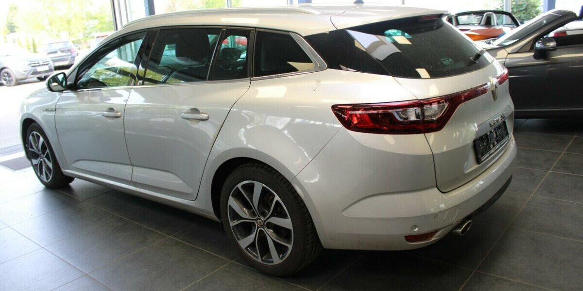 Renault Megane TCe 130 Bose Edtition 128.285 km 8.980 &euro; Euskirchen 53881