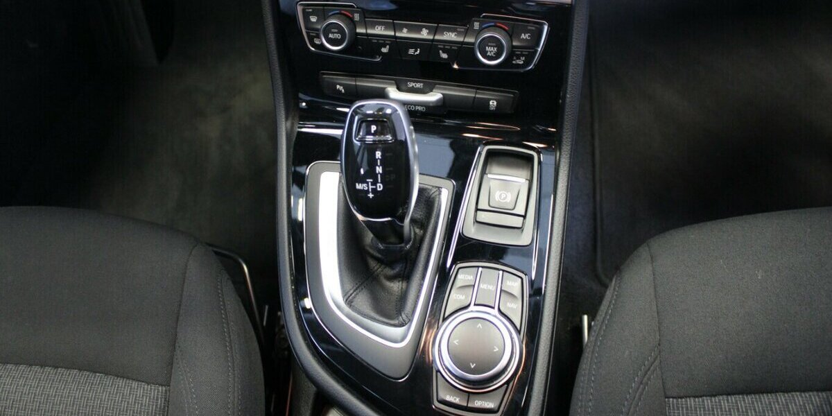 BMW 218 Gran Tourer Aut. Advantage 66.530 km 21.480 &euro; Euskirchen 53881