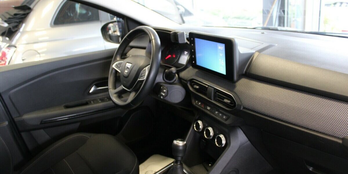 Dacia Jogger 1.0 - 7-Sitzer- AHK - 117.709 km 12.980 &euro; Euskirchen 53881