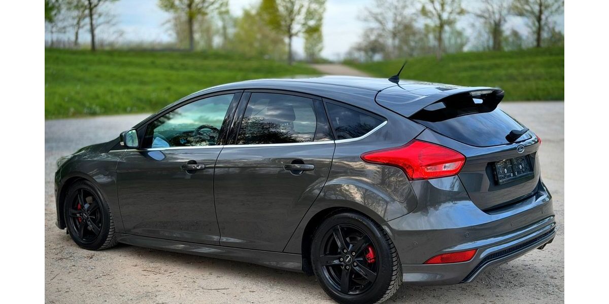 Ford Focus 91.400 km 12.700 &euro; Düren 52351