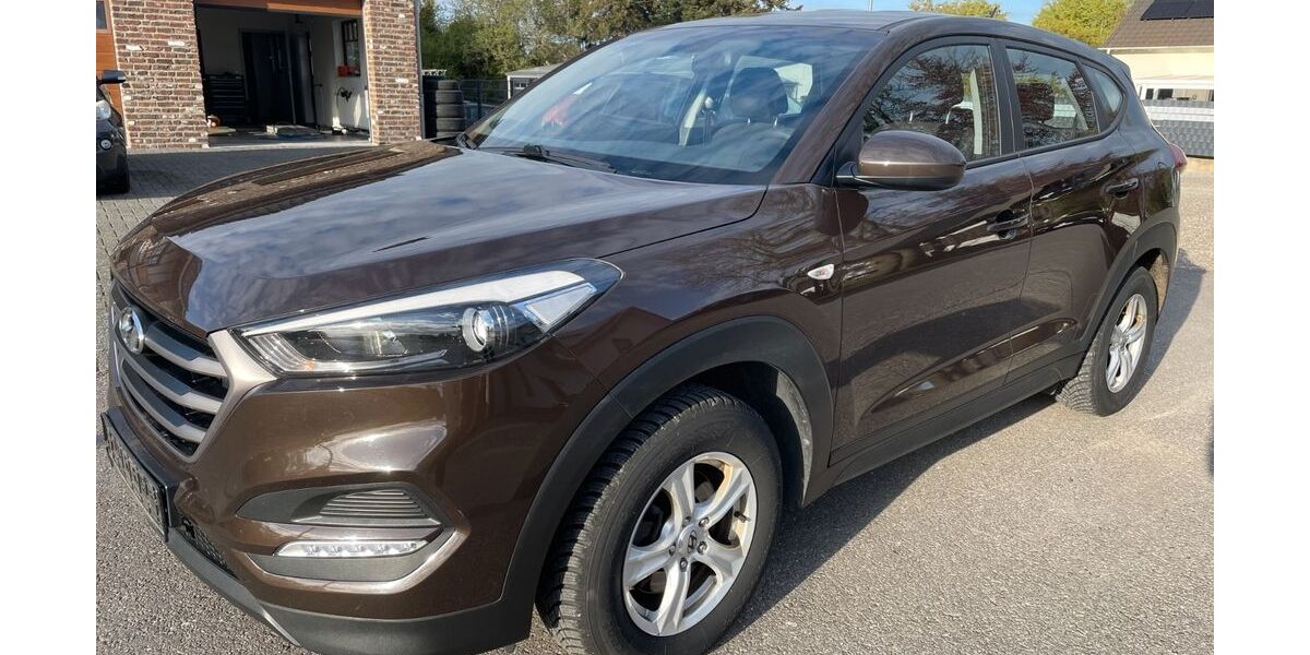 Hyundai TUCSON 135.200 km 9.700 &euro; Hürtgenwald OT Vossenack 52393