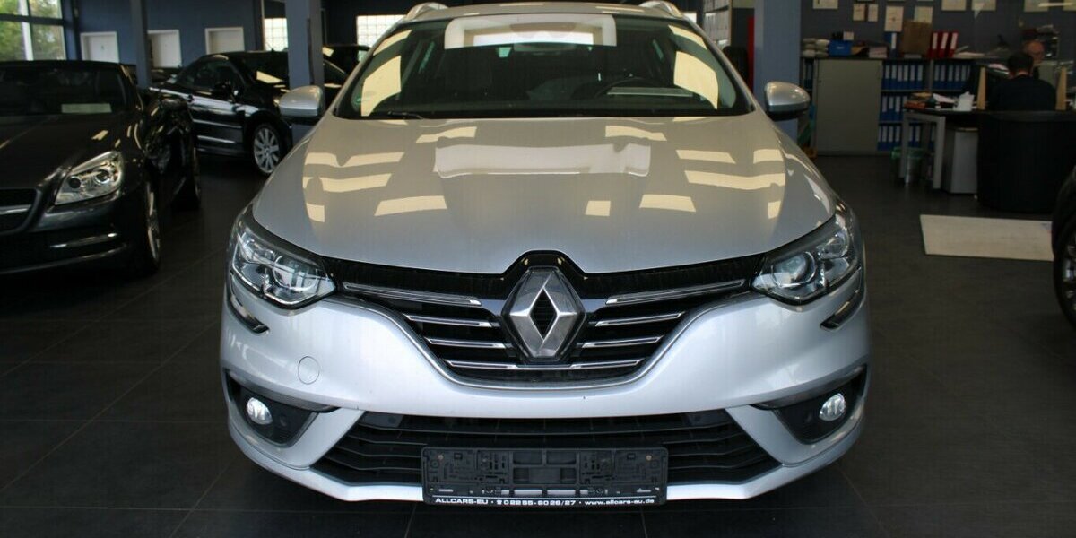 Renault Megane TCe 130 Bose Edtition 128.285 km 8.980 &euro; Euskirchen 53881