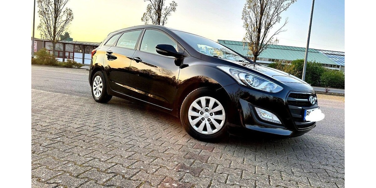 Hyundai i30 200.325 km 5.999 &euro; Frechen 50226