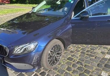 Mercedes-Benz E 200 130.000 km 21.000 &euro; Bonn 53177