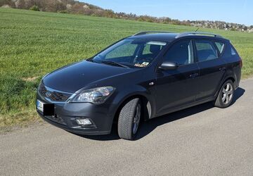 Kia ceed Sportswagon 200.000 km 4.800 &euro; Königswinter 53639
