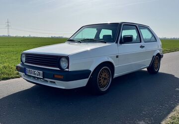 VW Golf 2.000 km 12.850 &euro; Kreuzau 52372