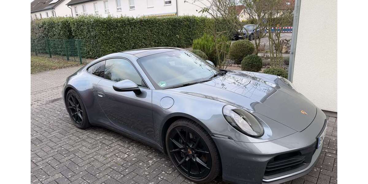 Porsche 992 8.750 km 132.900 &euro; Bonn 53117
