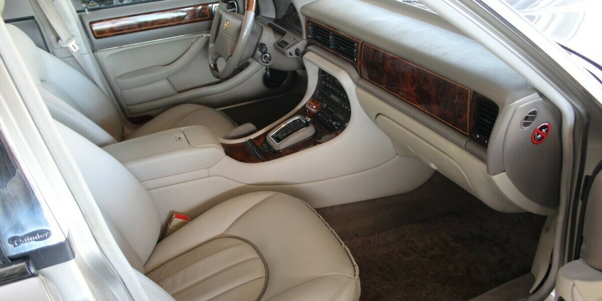 Jaguar XJ 4.0 Lang Automatik - Leder - Schiebedach - 119.865 km 19.980 &euro; Euskirchen 53881