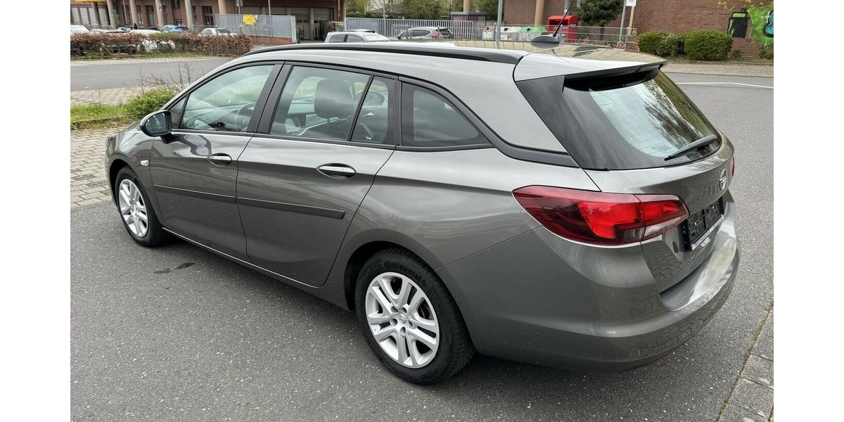 Opel Astra Klima Navi Temp CarPlay GARANTIE 28.000 km 28.000 km 14.900 &euro; Erftstadt 50374