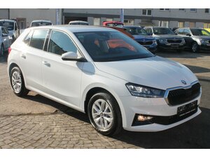 Skoda Fabia TSi 115 Alu PDC LED Kamera SOFORT 9 km 20.495 &euro; Bonn 53225