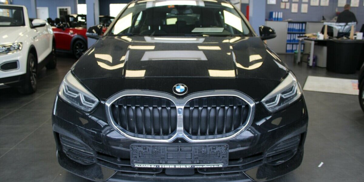 BMW 118d Advantage - LED - Panorama - 73.875 km 19.980 &euro; Euskirchen 53881