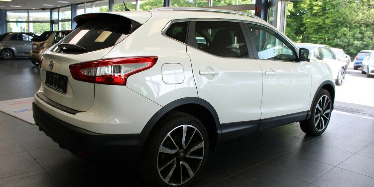 Nissan Qashqai 1.6 DIG-T 360° 4x2 109.771 km 13.980 &euro; Euskirchen 53881