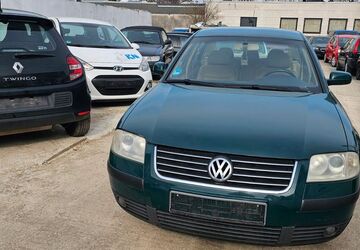 VW Passat 281.000 km 1.200 &euro; Bonn 53227