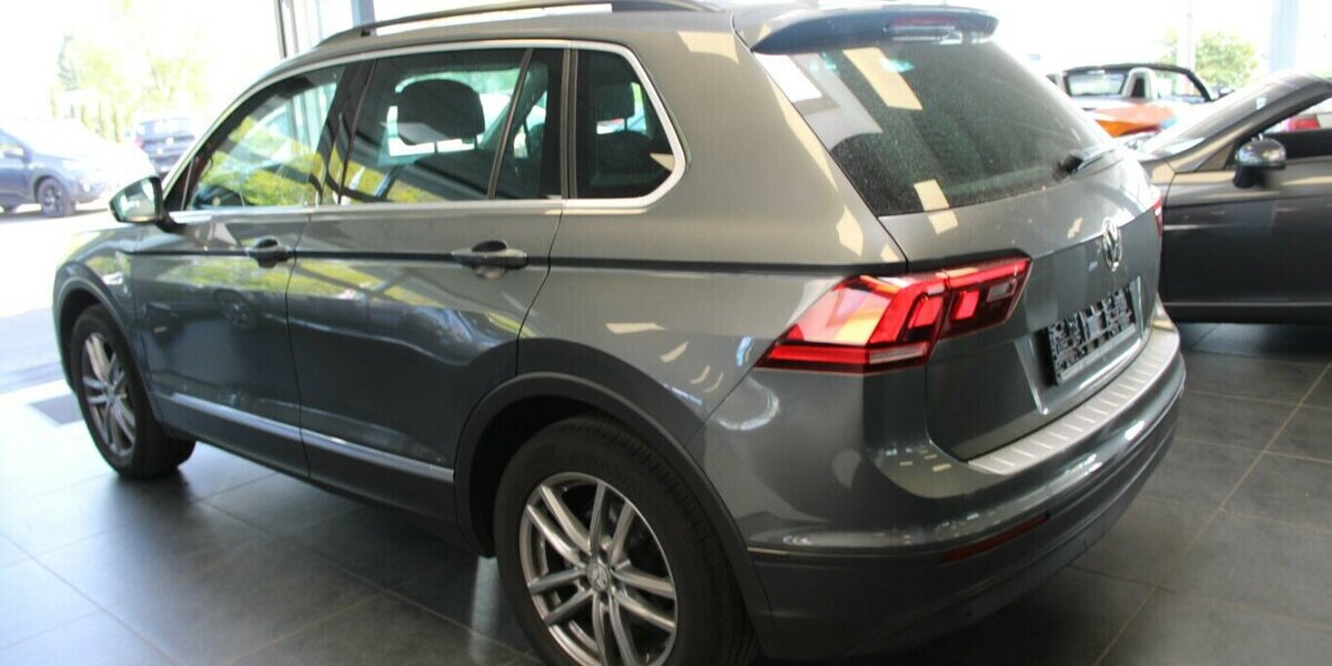 VW Tiguan 2.0 TDI SCR 4Motion BMT DSG Comfortline 151.379 km 19.980 &euro; Euskirchen 53881
