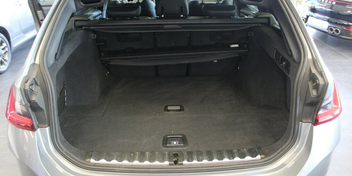 BMW 320 320d Touring Aut. - 1.HAND - 87.460 km 26.980 &euro; Euskirchen 53881