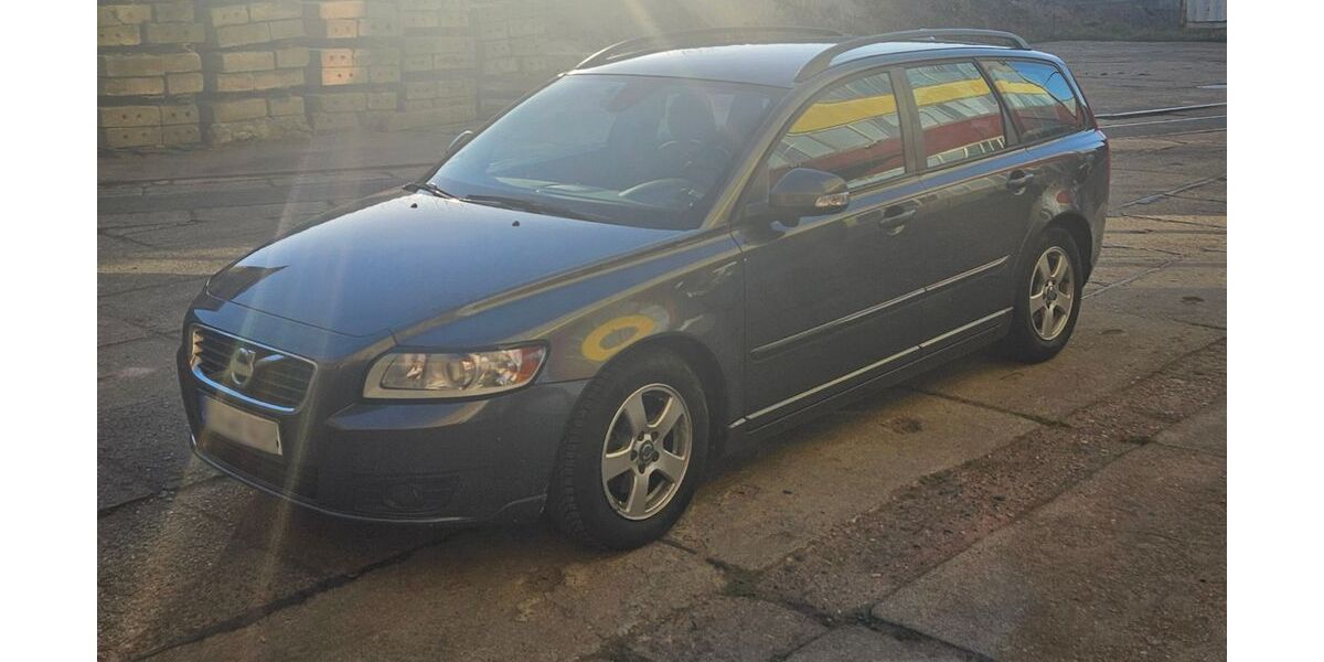 Volvo V50 196.000 km 5.900 &euro; Bonn 53175
