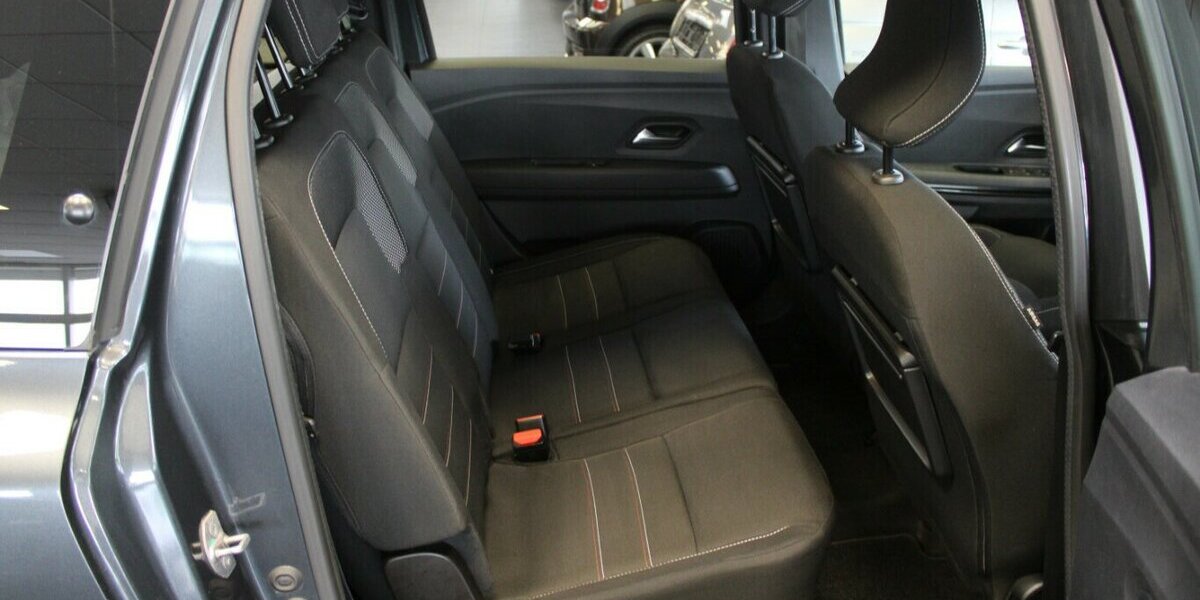 Dacia Jogger 1.0 - 7-Sitzer- AHK - 117.709 km 12.980 &euro; Euskirchen 53881