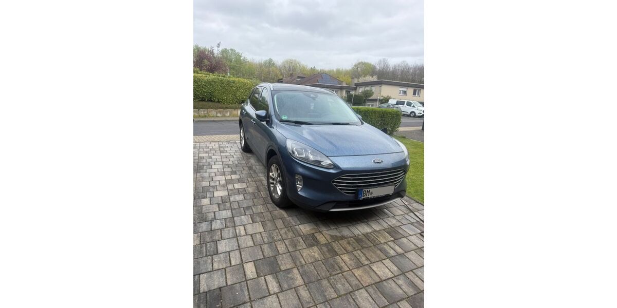 Ford Kuga 58.000 km 25.499 &euro; Kerpen 50169