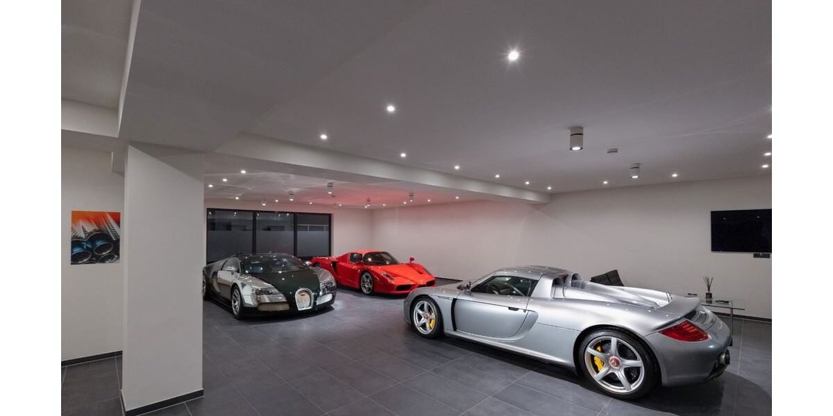 Mercedes-Benz G 65 AMG 2.000 km 749.700 &euro; Kerpen 50171